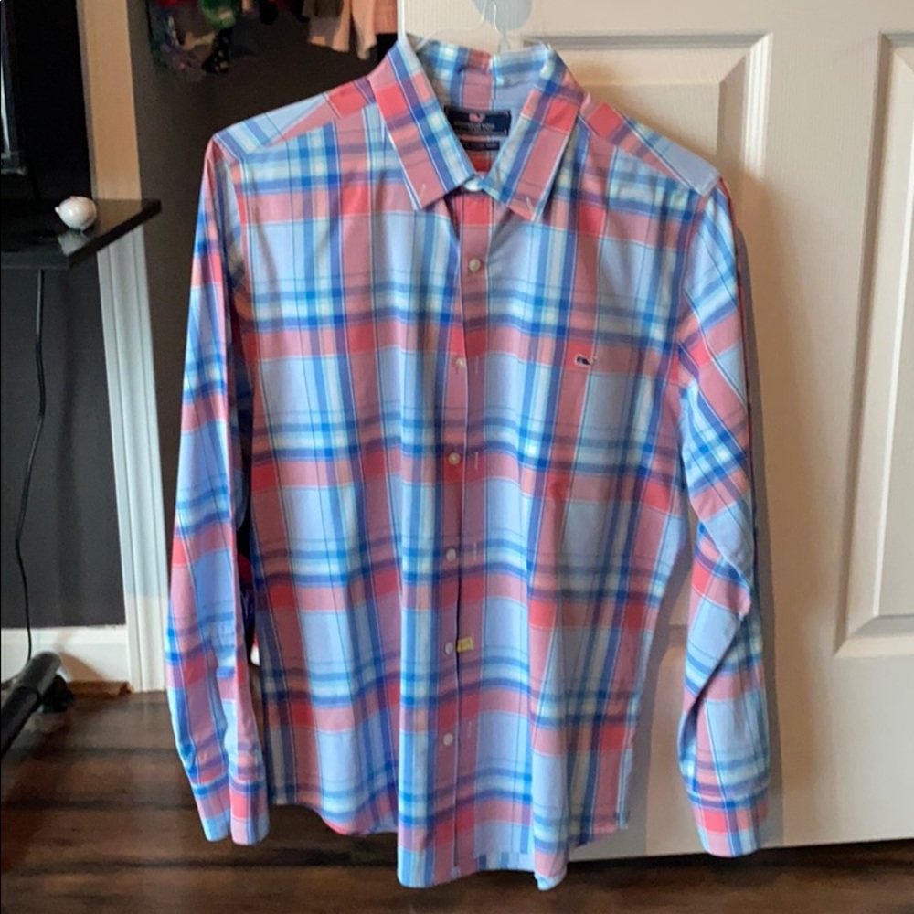 Vineyard Vines Sim Fit Tucker shirt- Medium